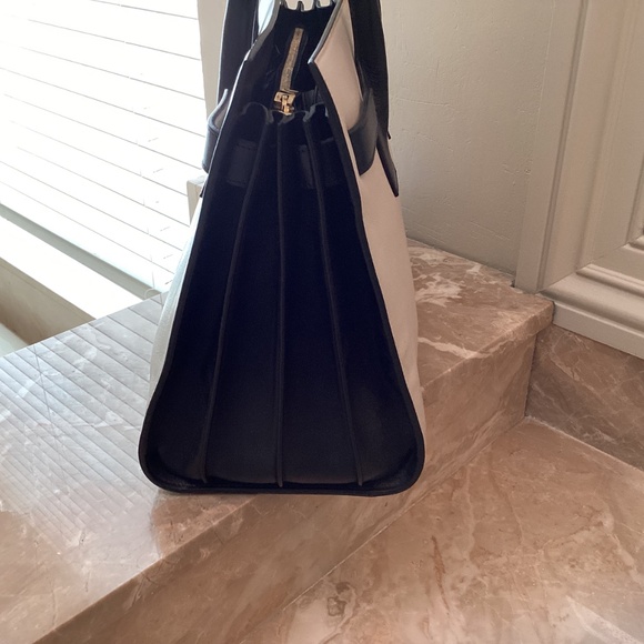 SAINT LAURENT small size Sac Du Jour - Picture 4 of 9